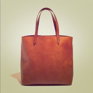 Madewell Transport Tote in English Saddle